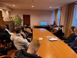 photo_5300944058471615827